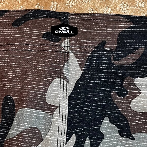 O’Neill Hyperfreak Camo Board Shorts XLONG Outdoor Camping Hiking Hunting EUC 32 - Picture 10 of 10